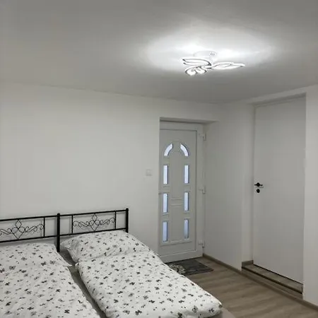 Stone Vendeghaz Tisza-to Apartament